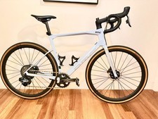 Macchina da strada BMC X ONE 2023 blu ghiacciaio - 56 cm
