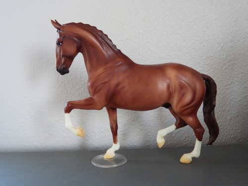 Mistral hojris breyer horse - mistral,