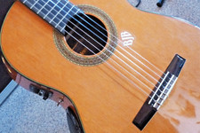 Chitarra classica Valencia con