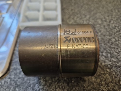 Scarico sportivo akrapovic cat - scarico,