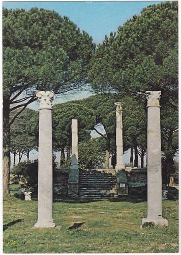 Ostia antica roma tempio - ostia,