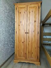 mobili usati da soggiorno in legno d'abete in perfette condizioni