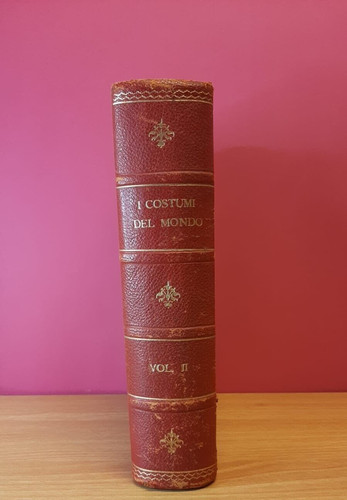 Walter hutchinson i costumi - -,