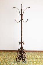 PIANTANA  APPENDIABITI DA TERRA. FERRO BATTUTO  COMPLEMENTO DI ARREDO