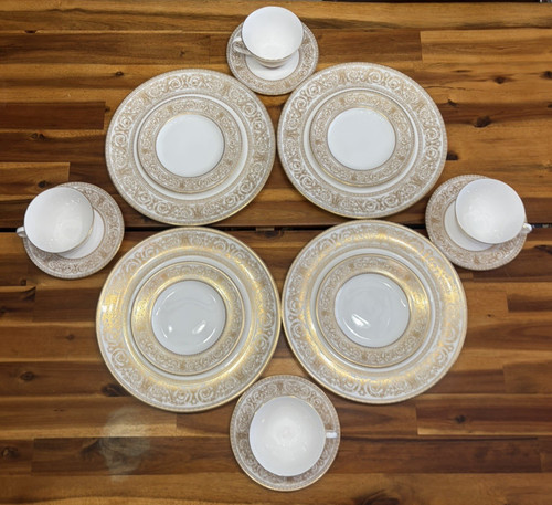 Pezzi royal doulton - 16,