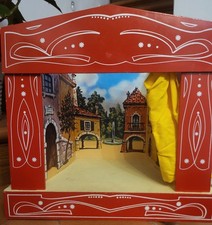 teatrino in legno con 6