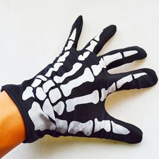  Un Paio di Guanti di