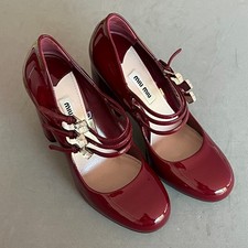 miu miu Mary Jane con tacco a blocchetto in vernice bordeaux con Swarovski 36