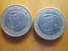 grecia 2 monete usate euro 1,00 2002  senza S e con S  su stella in basso