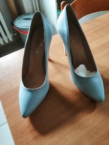 Eleganti scarpe decolletè