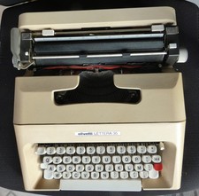 Macchina da Scrivere Olivetti