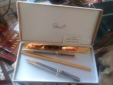 penne + righello + tagliacarte