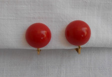 PICCOLI ORECCHINI TRIFARI TONDI IN LUCITE COLORE ROSSO A CLIP