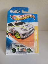 Hot Wheels KEN BLOCK FORD FIESTA BIANCO 2011 nuovi modelli ANGOLO SCHEDA PIEGATA VEDI FOTO 