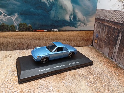 Porsche 916 coupé - 916,