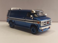 Brekina 18253 GMC Vandura blu