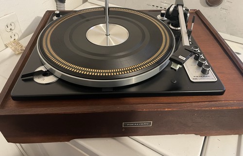 Giradischi realistico elac - giradischi,