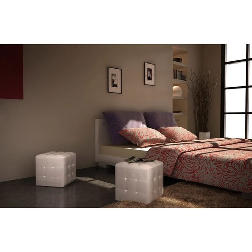 Sgabelli cubo bianchi - a,