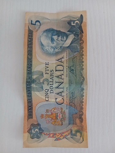 Banconota cinque dollari - 5,
