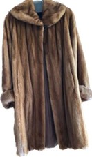 pelliccia di visone femmina 