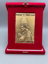 Bas-relief John Paul VI Pont