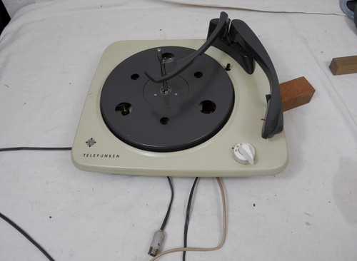 Tourne disque telefunken - disque,