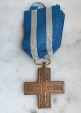 Medaglia  Merito di Guerra, con Nastrino.
