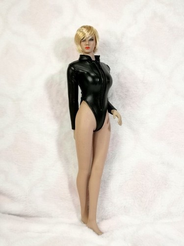 Vestiti pelle stretti - in,
