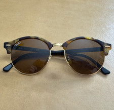 Occhiali da sole Ray Ban RB4246 51-19 ClubRound mosaico tartaruga lenti marroni