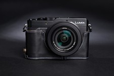 Borsa mezza fotocamera vera pelle per Panasonic LX100 fondo nero APERTA