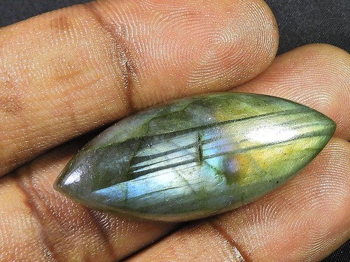 Pietra preziosa sciolta - pietra,