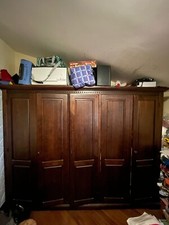 armadio 5 ante noce già smontato e imballa ottime condizioni possibile trasporto