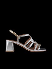 L'Amour by Albano Sandalo