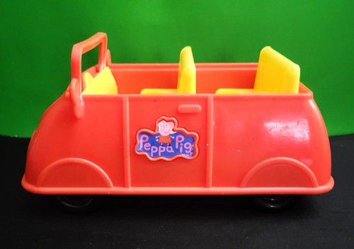 Peppa pig family car - pig, red
