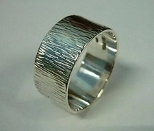 Anello a fascia in argento