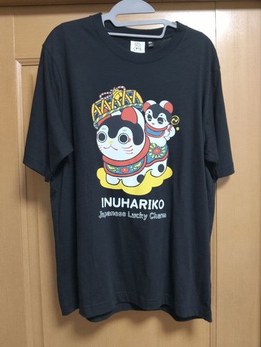 Shirt nera con design in - design,