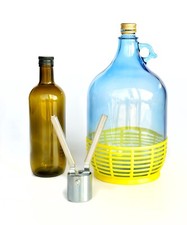 Sigillatrice per tappi a vite