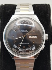 Orologio Raketa, calendario