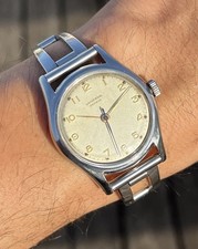 Universal Geneve vintage 50s scientific watch MODELE DEPOSE Waterproof 