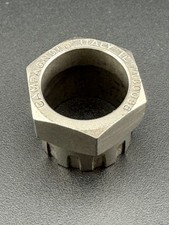 Strumento staffa inferiore