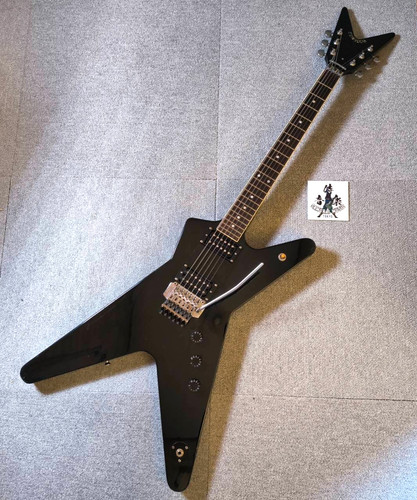 Chitarra elettrica modello