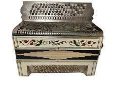 Fisarmonica vintage a bottoni