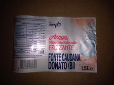 ETICHETTA ACQUA MINERALE FRIZZANTE - SIMPLI FONTE CAUDANA DONATO- di plastica.  