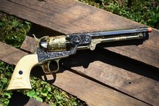 Pistola revolver Colt M1851