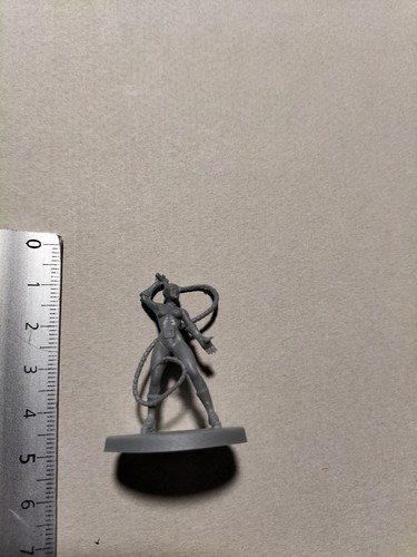 Catwoman miniature batman - catwoman,