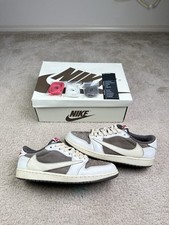 Jordan 1 Low Travis Scott
