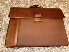 PIQUADRO. Nuova borsa Per