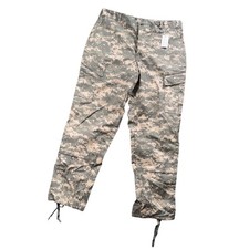 Pantaloni cargo mimetici