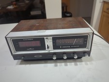 Vintage Zenith Clock Radio