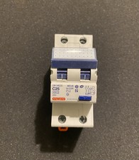 GEWISS GW 94029 INTERRUTTORE MAGNETOTERMICO DIFF 2 P CURVA C 25A 4500A 6kA 2M